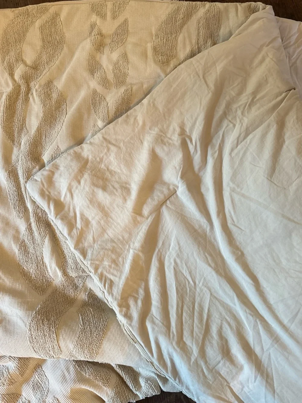 Neutral Ivory Textured Cotton comforter with pillow sham